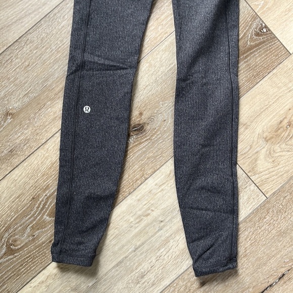 Lululemon Speed Up Tight 28" Power Luxtreme Variegated Knit Black Heathered - Picture 11 of 12